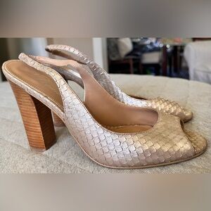 DELMAN Sz 9 Italian Gold SnakePrint Leather Peep-toe Slingback 4” Heels Orig$350